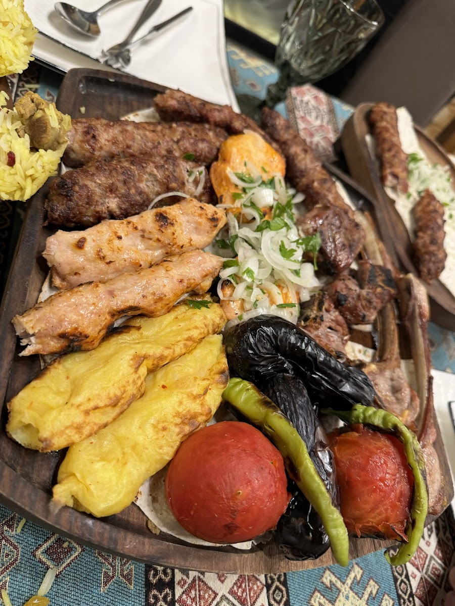 Soyuq Bulaq Restoran Photos 2